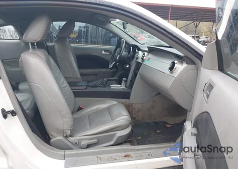 2006 Ford Mustang V6 z USA, uszkodzony, nr VIN 1ZVFT80N865101128